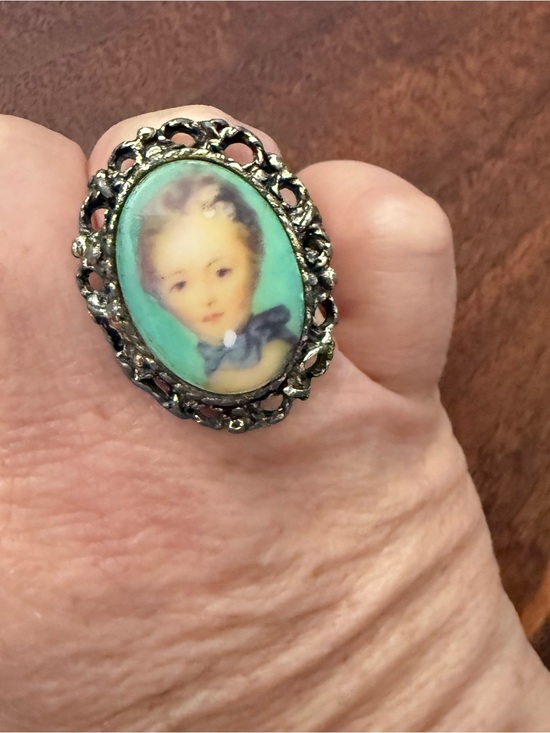 Jewelry - Victorian-Style Portrait Cameo Ring in Turquoise and Silver-Tone